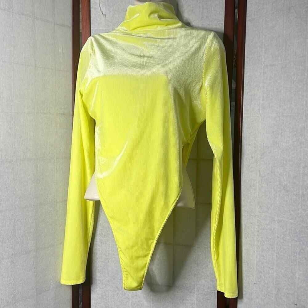 NWT AFRM RIBBED VELVET CUT OUT SUNNY SUBLIME BODYSUIT SIZE L